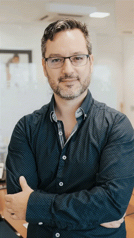 Nahum Escolar — Director Creativo & Consultor en Epic Creativos